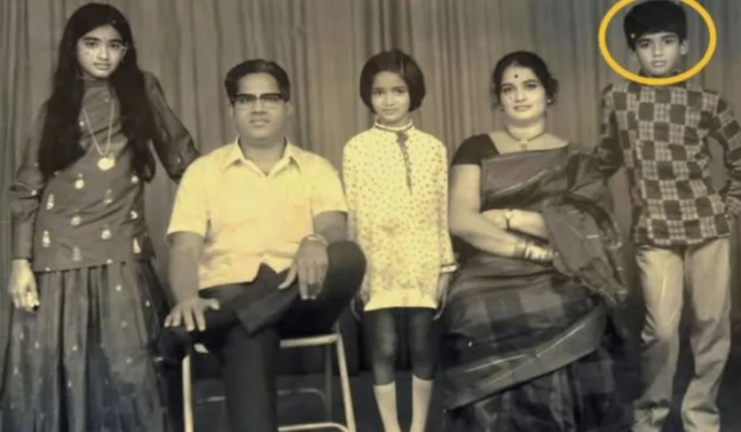 बॉलीवुड सुपरस्टार सुनील शेट्टी उन एक्टर में से एक हैं, जिन्होंने अपने दम पर करोड़ों का साम्राज्य खड़ा किया है। लग्जरी कार, आलीशान घर में रहने वाले सुनील आज भले ही करोड़ों के मालिक हैं, लेकिन इस मुकाम को हासिल करने के पहले उन्होंने वो दिन भी देखे जब उनके पिता ने उनकी जरूरत को पूरा करने के लिए एक होटल में वेटर का काम भी किया है। बॉलीवुड में आने से पहले सुनील ने अपनी जिंदगी में बहुत संघर्ष किया है जो आज अपना 64वां जन्मदिन मना रहे हैं।