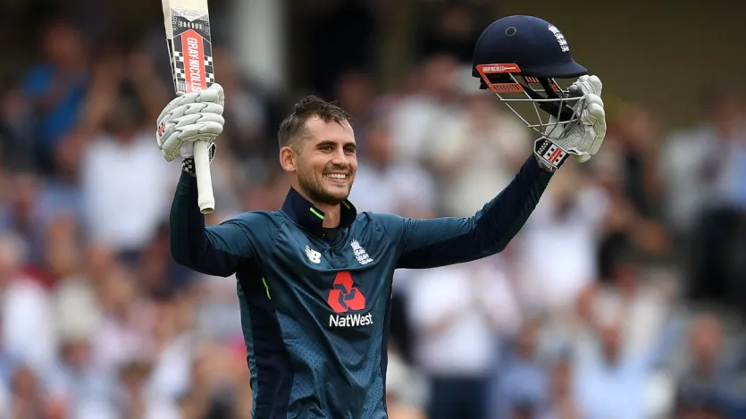 इंग्लैंड के एलेक्स टी20 क्रिकेट में सबसे ज्यादा रन बनाने के मामले में तीसरे नंबर पर हैं। उन्होंने टी20 क्रिकेट के 507 मैचों में कुल 13931 रन बनाए हैं, जिसमें उनके बल्ले से 7 शतक और 88 अर्धशतक निकले हैं।