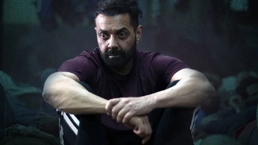 इस सीरीज ने बॉबी देओल के स्टारडम को पुनर्जन्म दिया और एक बार फिर वह चर्चा में आ गए। उनके पास नए-नए प्रोजेक्ट्स की लाइन लग गई। साल 2023 में वह 900 करोड़ कमाने वाली रणबीर कपूर स्टारर 'एनिमल' में भी विलेन की भूमिका में दिखाई दिए और छोटे से ही रोल से दर्शकों के बीच ऐसे छाए कि हर कोई उनका दीवाना हो गया।