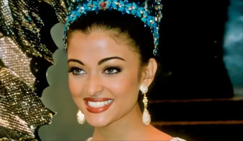艾西瓦婭·賴·巴克昌(Aishwarya Rai Bachchan)在1994年贏得了世界小姐冠軍,他仍然被認為是世界上最美麗的女性之一。看到了Hum Dil de chuke Sanam,“ Devdas”和“ Jodha Akbar”。除了寶萊塢外,他還代表印度參加了許多國際論壇,包括陪審團在戛納電影節中的角色。 艾西瓦婭·賴·巴克昌(Aishwarya Rai Bachchan)在1994年贏得了世界小姐冠軍,他仍然被認為是世界上最美麗的女性之一。看到了Hum Dil de chuke Sanam,“ Devdas”和“ Jodha Akbar”。除了寶萊塢外,他還代表印度參加了許多國際論壇,包括陪審團在戛納電影節中的角色。