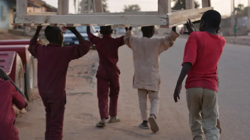 चौथे स्थान पर नाइजीरिया है, जहां हर घंटे 313 लोगों की मौत हो जाती है, जबकि इंडोनेशिया लिस्ट में पांचवें नंबर पर है। इंडोनेशिया में हर घंटे 238 लोग जान गंवा देते हैं। 