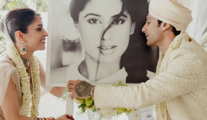 एक्टर प्रतीक बब्बर और प्रिया बनर्जी ने 14 फरवरी, 2025 को वैलेंटाइन डे पर शादी की, जिसके बाद कपल ने खूब सुर्खियां बटोरीं। पति-पत्नी के रूप में यह उनका पहला करवा चौथ है। उन्होंने कुछ समय तक एक-दूसरे को डेट किया था और नवंबर 2023 में सगाई की थी।