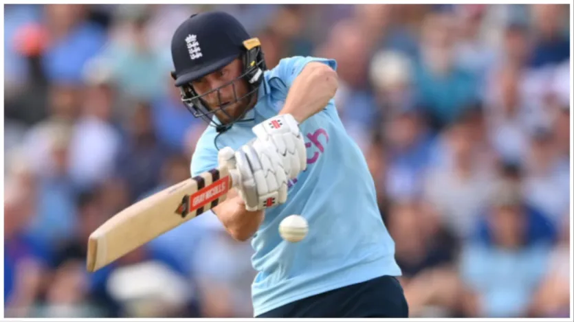 इंग्लैंड के धाकड़ बल्लेबाजों में से एक फिल साल्ट अभी आईसीसी की टी20 रैंकिंग में नंबर दो के बल्लेबाज हैं। उनकी रेटिंग 849 की है। वे साल 2024 में 881 तक की रेटिंग तक जा पहुंचे थे, लेकिन अब वहां से काफी नीचे आ गए हैं। यही वजह है कि लंबे समय से वे दूसरे नंबर पर ही बने हुए हैं। 
