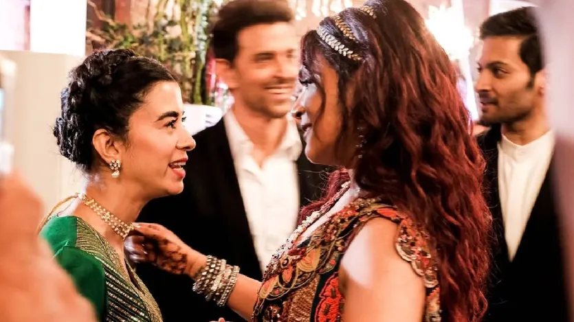 मिनी माथुर के अलावा सबा अली ने भी कमेंट करते हुए कपल को एनिवर्सरी की शुभकामनाएं दीं। सबा ने ऋचा और अली फजल को बधाई देते हुए लिखा- 'ओह माय रिचो... हैप्पी एनिवर्सरी माय स्वीट लव्स।'