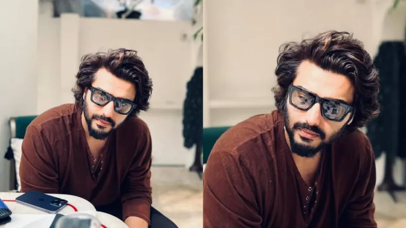 हाल ही में अर्जुन ने इसको लेकर अपनी प्रतिक्रिया दी है कि उन्होंने इस मुश्किल दौर में कैसे अपने स्टारडम को संभाला। हालांकि कुछ ही फिल्मों के बाद अर्जुन कपूर हीरो तो बन गए लेकिन बॉक्स ऑफिस पर कोई खास असर छोड़ने में असफल रहे हैं। लंबे समय से अर्जुन कपूर की सोलो हिट फिल्म नहीं आई है। (Image Source-Instagram@arjunkapoor)