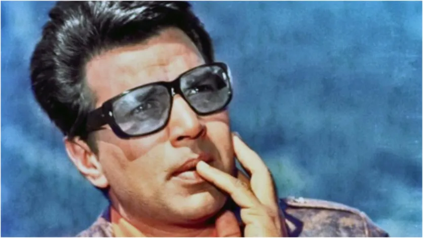 मोटे फ्रेम वाले चश्मे में धर्मेंद्र आज भी स्टालिश लगते हैं। इन दिनों फिर से मोटे फ्रेम वाले चश्मे फैशन में हैं। 