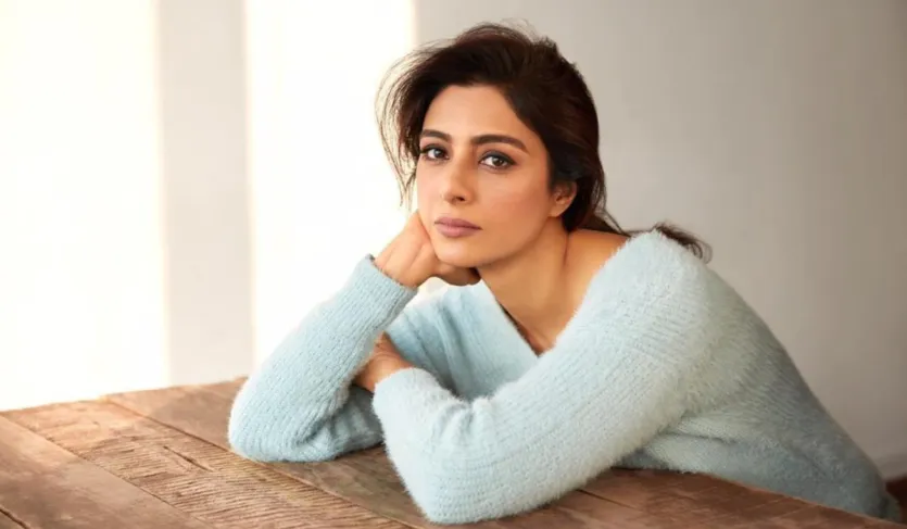 तब्बू का जन्म एक हैदराबादी मुस्लिम परिवार में जमाल अली हाशमी और रिजवाना के घर हुआ था। हालांकि, जमाल ने तब्बू और उनके परिवार को तब छोड़ दिया था, जब वह सिर्फ 3 साल की थीं। तब्बू अपनी मां के साथ रहने के लिए भारत वापस आ गईं। तब्बू शबाना आजमी, तन्वी आजमी और बाबा आजमी की भतीजी और अभिनेत्री फराह नाज की छोटी बहन हैं।