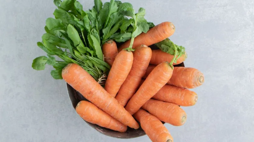 सर्दियों में गाजर खाना चाहिए या नहीं?