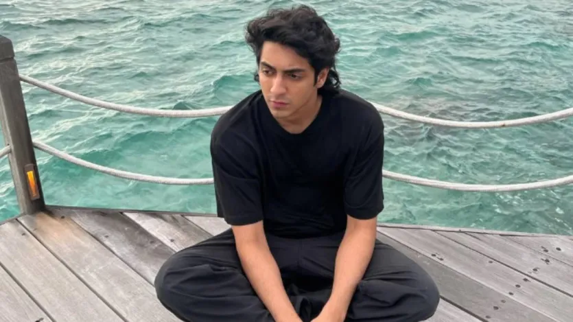 मैंने सुरक्षा गार्ड को दोपहर ठीक 2 बजे तुमसे रोजाना मिलने का इंतजार करते देखा है। मैंने दुनिया को तुम्हें थमते और निहारते देखा है, इससे पहले कि उसे पता चले कि क्यों। इससे पहले कि वह अपने सैयारा को फिल्मी पर्दे पर देखे। तुम हमेशा से एक स्टार थे, दादी को हमेशा तुम पर गर्व था। मैंने तब भी भविष्य देखा था और अब भी देख रही हूं। यह सब सच होने वाला है। जन्मदिन मुबारक हो अहाना, मुझे हमेशा तुम पर गर्व रहेगा। दुनिया को अपना उपहार देने के लिए धन्यवाद।' (Image Source-instagram@ahaanpandayy)