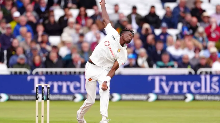 इस साल रन खर्च करने के मामले में जिम्बाब्वे के ब्लेसिंग मुजाराबानी दूसरे स्थान पर हैं। उन्होंने इस साल कुल 31 मैच खेले हैं और इस दौरान मुजाराबानी ने 1793 रन खर्च किए हैं. ये सभी रन उन्होंने 4.5 की इकॉनमी रेट से खर्च किए. जिम्बाब्वे का यह गेंदबाज इस साल 31 मैचों में 65 विकेट लेने में भी कामयाब रहा.