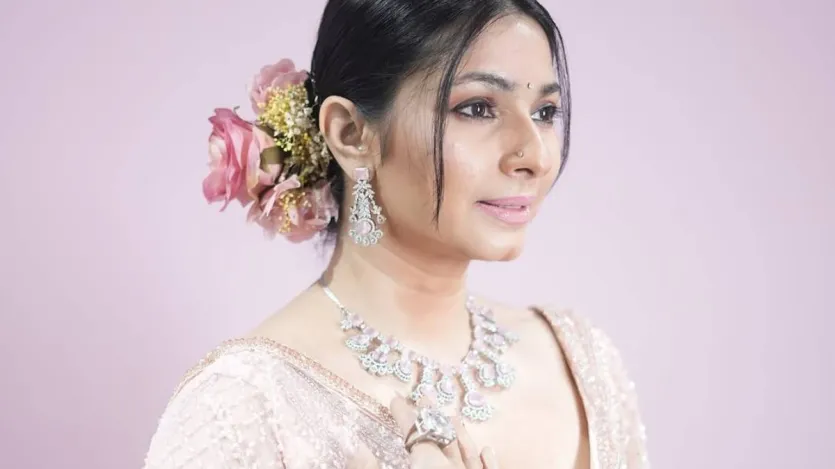 इस लिस्ट में काजोल की बहन और अजय देवगन की साली तनीषा मुखर्जी का नाम भी शामिल है। कई फिल्मों और बिग बॉस जैसे रियलिटी शो में नजर आ चुकीं तनीषा मुखर्जी भी 48 साल की हैं और अभी तक उन्हें कोई ऐसा नहीं मिला है जिसके साथ एक्ट्रेस घर बसा सकें।