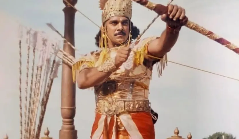 महाभारत में कर्ण का रोल करने के लिए मशहूर एक्टर पंकज धीर का 15 अक्टूबर, 2025 को 68 साल की उम्र में मुंबई में कैंसर से जूझने के बाद निधन हो गया। उन्होंने अपने पूरे करियर में कई फिल्मों और टेलीविजन शो में काम किया।