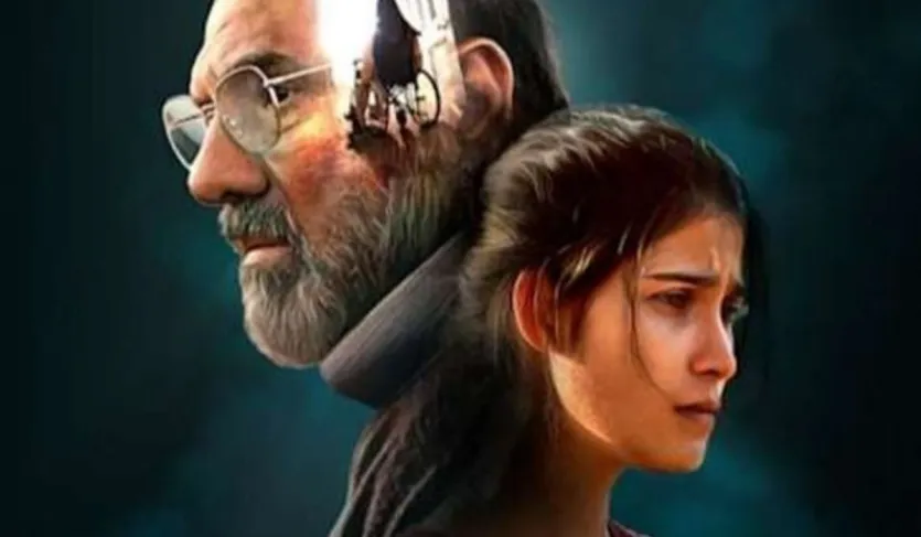 'मासूम' एक इंडियन साइकोलॉजिकल थ्रिलर सीरीज है, जिसे गुरमीत सिंह ने बनाया है और यह सोफी पेटजल की 2018 की आयरिश ड्रामा सीरीज ब्लड पर आधारित है, जो जिओ हॉटस्टार पर रिलीज हुई है। इस सीरीज में बोमन ईरानी, ​​समारा तिजोरी, उपासना सिंह, मंजरी फडनीस, सारिका सिंह, वीर राजवंत सिंह और मनु ऋषि मुख्य भूमिकाओं में हैं। यह सीरीज 17 जून, 2022 को रिलीज हुई थी।