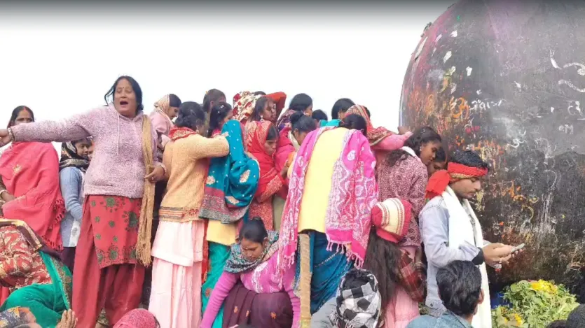 इस विराट रामायण मंदिर का क्षेत्रफल 125 एकड़ में निर्माण किया जा रहा है। मुख्य मंदिर 1080 फीट लंबाई और 540 फीट चौड़ाई के साथ 270 फीट ऊंचाई होगी। विराट रामायण मंदिर में कुल 22 देवालय में भगवान राम के साथ माता सीता एवं लव कुश, महर्षि बाल्मिकी का मूर्ति स्थापित होगी। 
