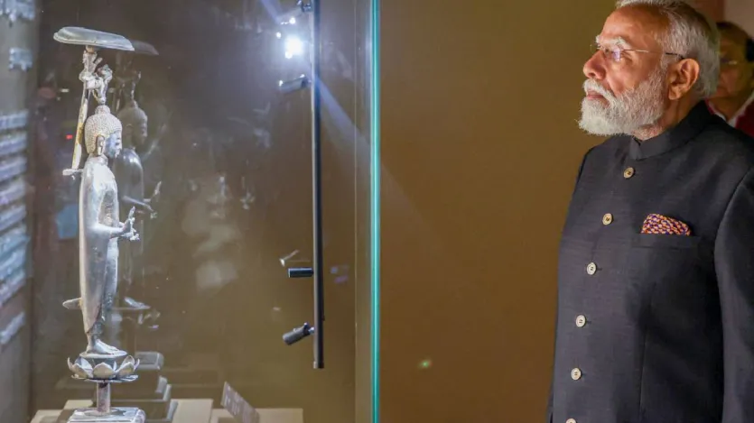 पीएम मोदी ने कहा कि जब पिछले साल की शुरुआत में इन पवित्र अवशेषों को अंतरराष्ट्रीय नीलामी में पेश किया गया था, तो उनकी सरकार ने यह सुनिश्चित करने के लिए काम किया कि उन्हें वापस लाया जाए।