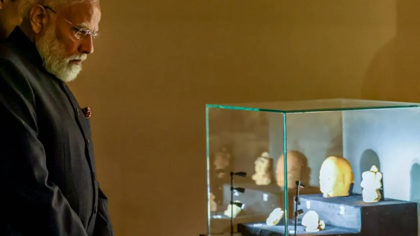 नई दिल्ली के राय पिथौरा सांस्कृतिक परिसर में प्रधानमंत्री नरेंद्र मोदी 