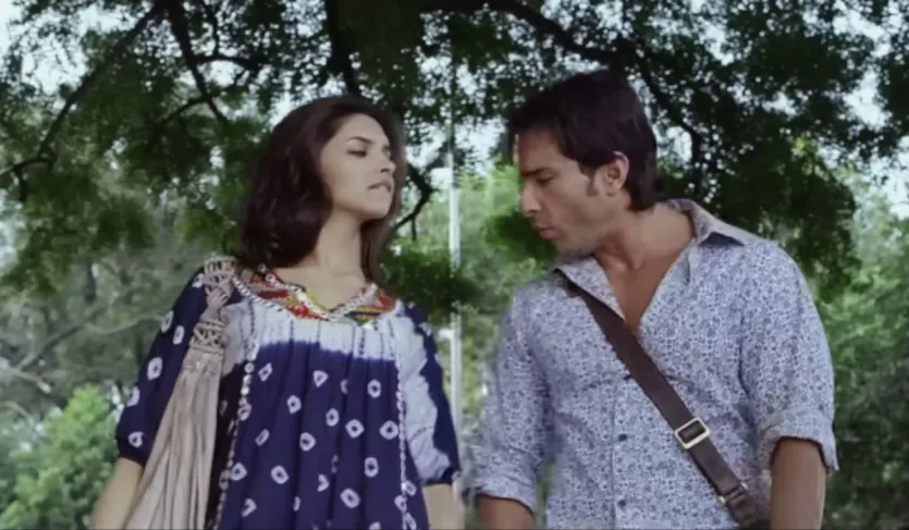 इम्तियाज अली की 2009 में आई फिल्म 'लव आज कल' में दीपिका पादुकोण ने मीरा का किरदार निभाया था, जो सैफ अली खान से प्यार करती है। इस फिल्म को IMDb पर 6.8 रेटिंग मिली है. इसमें ऋषि कपूर और गिसेले मोंटेइरो भी हैं। ये फिल्म बॉक्स ऑफिस पर हिट साबित हुई.