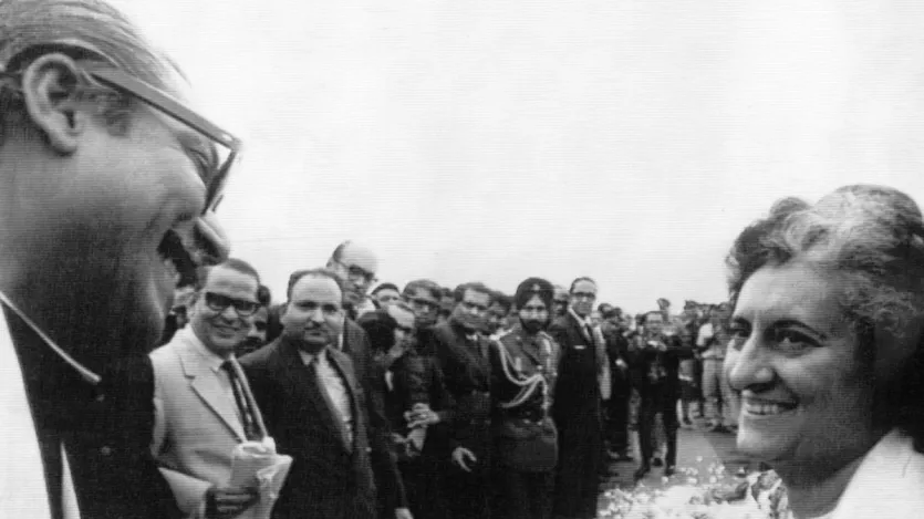 बांग्लादेश की आजादी के बाद बांग्लादेश मुक्ति संग्राम के नायक और पहले प्रधानमंत्री शेख मुजीबुर रहमान 6 फरवरी 1972 को भारत आए और तत्कालीन प्रधानमंत्री इंदिरा गांधी का आभार व्यक्त किया। 