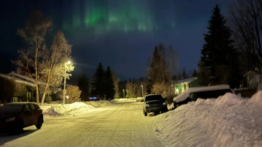 नॉर्थ पोल दुनिया की सबसे खूबसूरत जगहों में से एक है। यहां की राते स्वर्ग दर्शीय होती हैं। 