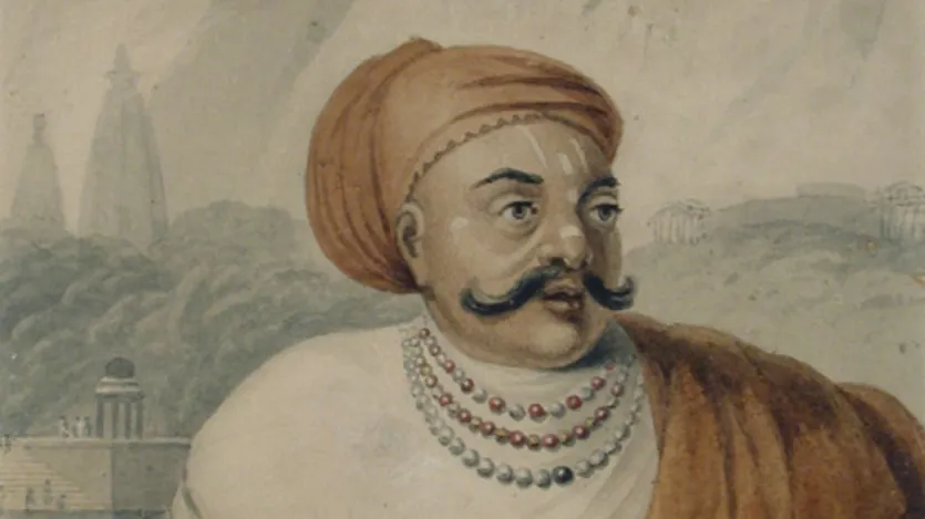 शाह आलम II को अंधा करने के बाद गुलाम कादिर ने दिल्ली को लूटा और भाग गया। लेकिन जल्दी ही मराठा सरदार महादजी सिंधिया ने हस्तक्षेप किया। सिंधिया ने अपनी सेना के साथ गुलाम कादिर को हराया और उसकी जान ले ली। इसके बाद उन्होंने शाह आलम को फिर से गद्दी पर बिठाया। सिंधिया की मदद से बादशाह ने सत्ता दोबारा हासिल की, लेकिन अब वह पूरी तरह मराठों पर निर्भर हो गया।