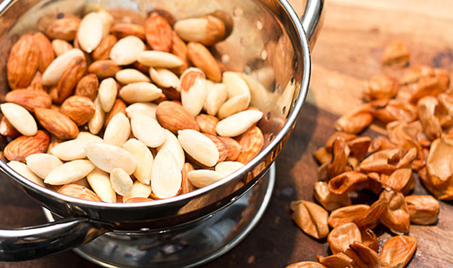 almond almond- India TV Hindi