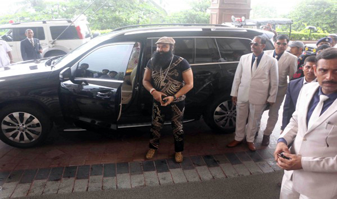 gurmeet-ram-rahim-singh gurmeet-ram-rahim-singh- India TV Hindi