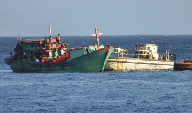 Six Chinese civilians arrested to reach Australia from boats Six Chinese civilians arrested to reach Australia from boats- India TV Hindi