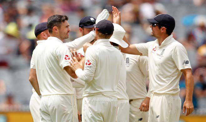 James Anderson celebrates after dismissing Usman Khawaja James Anderson celebrates after dismissing Usman Khawaja- India TV Hindi