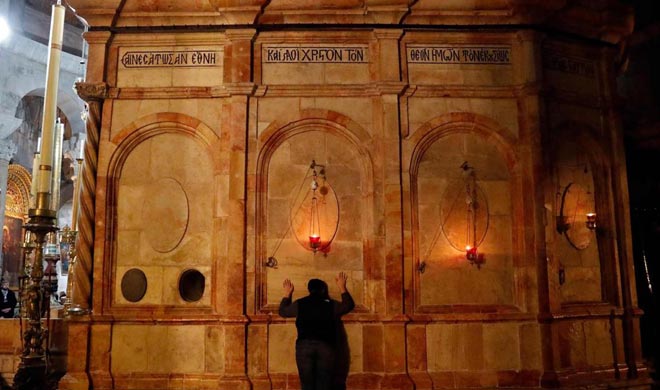 Church of the Holy Sepulchre reopens as three-day protest... Church of the Holy Sepulchre reopens as three-day protest...- India TV Hindi