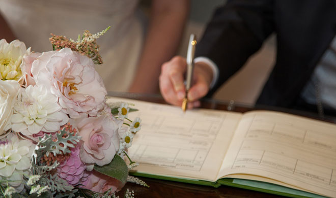 this company of vietnam arrange grooms and relatives for... this company of vietnam arrange grooms and relatives for...- India TV Hindi