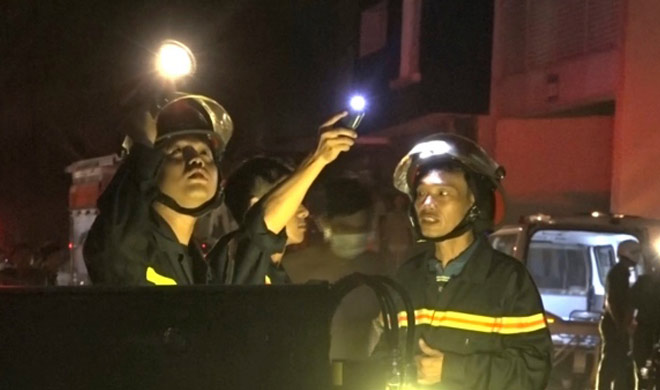 At least 13 people die in Vietnam building fire At least 13 people die in Vietnam building fire- India TV Hindi