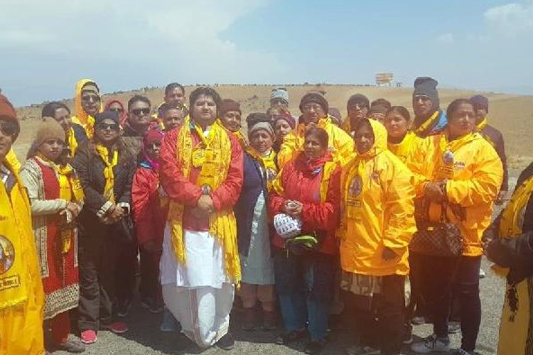 Kailash Mansarovar Yatra: China barred devotees from taking a dip in Lake Mansarovar Kailash Mansarovar Yatra: China barred devotees from taking a dip in Lake Mansarovar- India TV Hindi