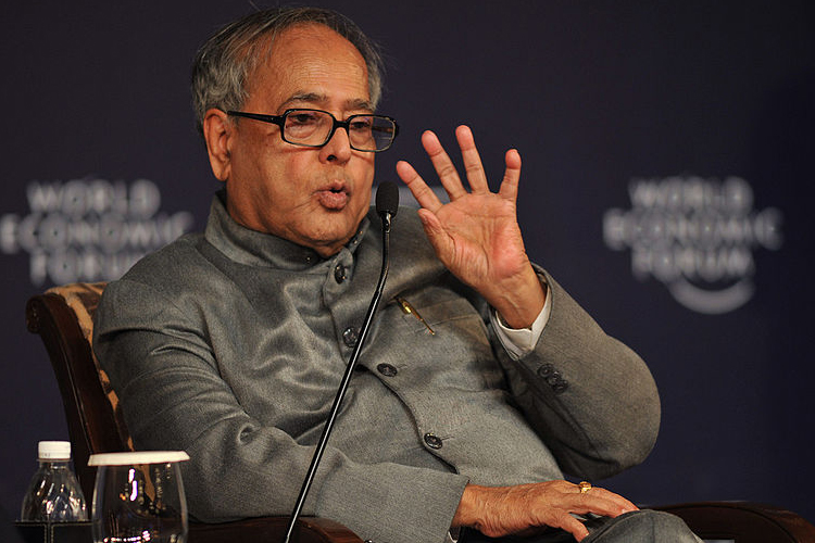 Pranab Mukherjee accepts RSS invite, Congress stunned Pranab Mukherjee accepts RSS invite, Congress stunned- India TV Hindi