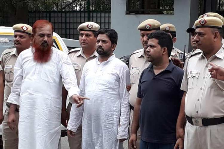 जूही मर्डर मिस्ट्री में दिल्ली पुलिस का बड़ा खुलासा, हत्या पति और उसके भाइयों ने की जूही मर्डर मिस्ट्री में दिल्ली पुलिस का बड़ा खुलासा, हत्या पति और उसके भाइयों ने की- India TV Hindi