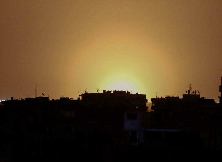 Israeli missiles attacked near Damascus International... Israeli missiles attacked near Damascus International...- India TV Hindi