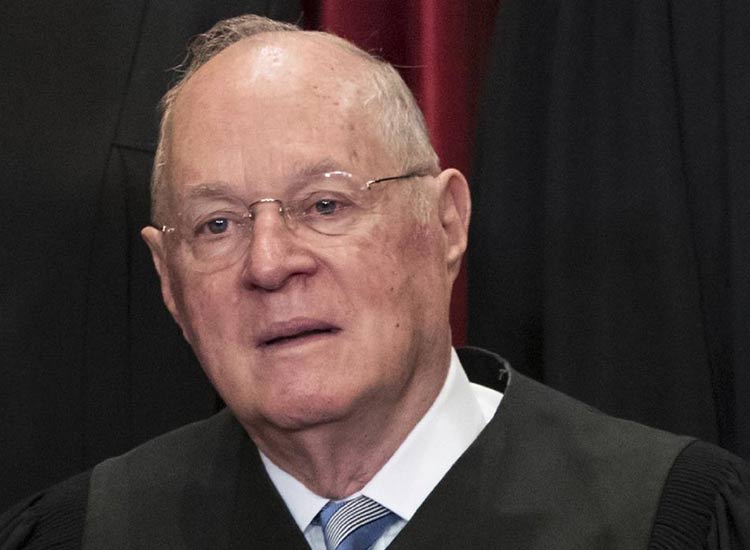 American Supreme Court Judge Anthony Kennedy announces... American Supreme Court Judge Anthony Kennedy announces...- India TV Hindi