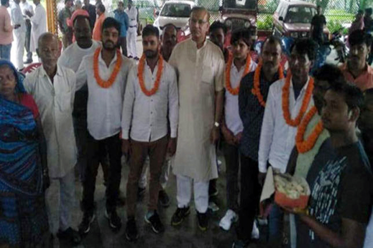 जूलियो रिबेरो, 42 पूर्व नौकरशाहों ने जयंत सिन्हा को मंत्रिमंडल से हटाये जाने की मांग की जूलियो रिबेरो, 42 पूर्व नौकरशाहों ने जयंत सिन्हा को मंत्रिमंडल से हटाये जाने की मांग की- India TV Hindi