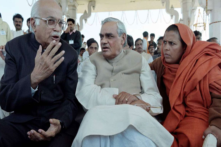 लालकृष्ण आडवाणी, अटल... लालकृष्ण आडवाणी, अटल...- India TV Hindi