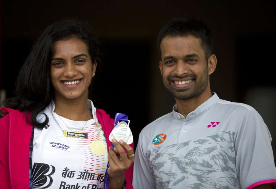 अगर हमेशा खिलाड़ियों के साथ दौरे पर जाता रहा तो हमें अगली सिंधू नहीं मिलेगी : पुलेला गोपीचंद अगर हमेशा खिलाड़ियों के साथ दौरे पर जाता रहा तो हमें अगली सिंधू नहीं मिलेगी : पुलेला गोपीचंद - India TV Hindi