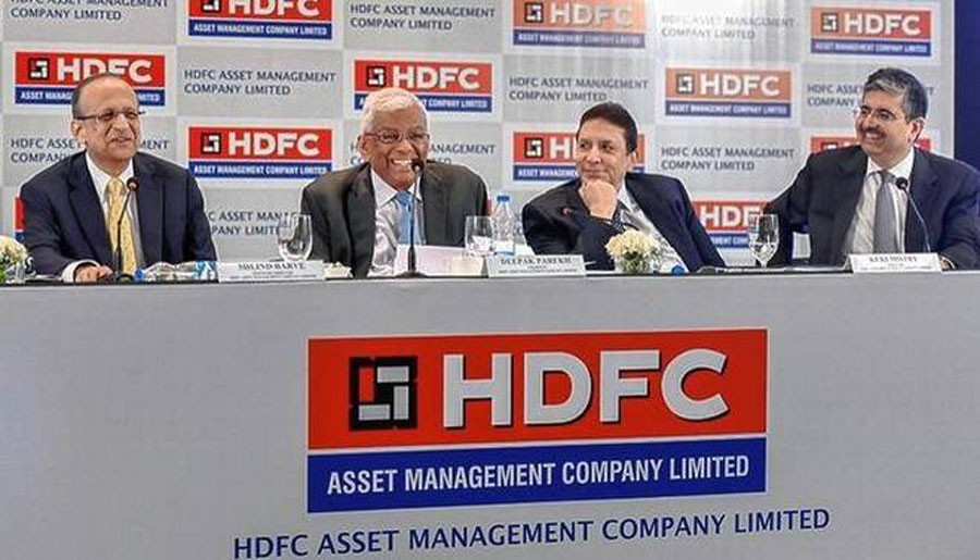 HDFC AML lists with 58 percent premium HDFC AML lists with 58 percent premium - India TV Paisa