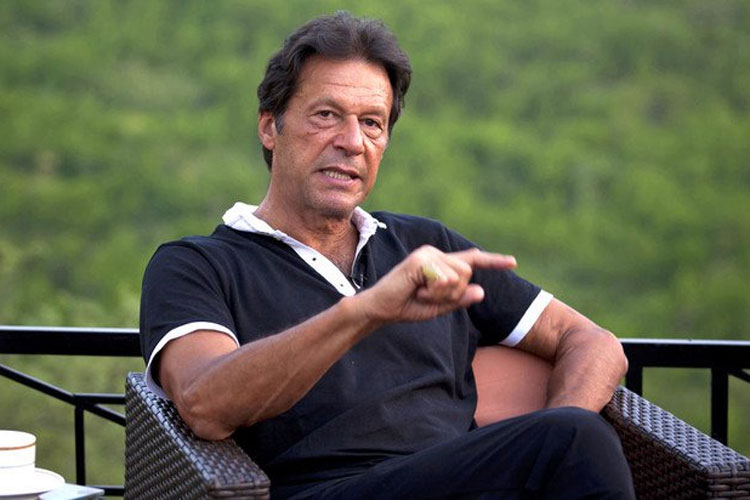 Pakistan: Imran Khan gets MQM-P support to form government | AP Pakistan: Imran Khan gets MQM-P support to form government | AP- India TV Hindi