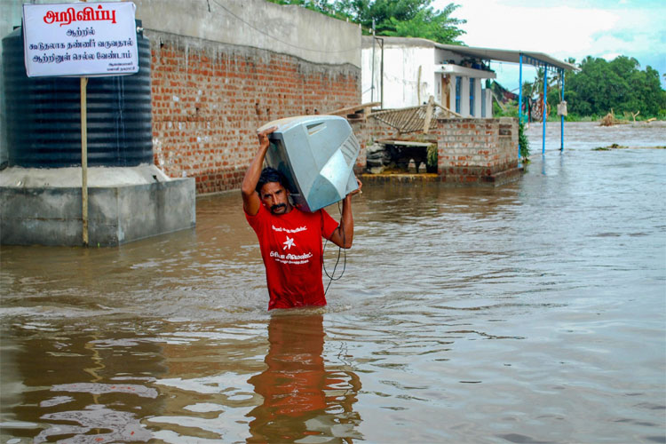 Kerala floods: UAE says no amount of financial aid announced | AP Kerala floods: UAE says no amount of financial aid announced | AP- India TV Hindi