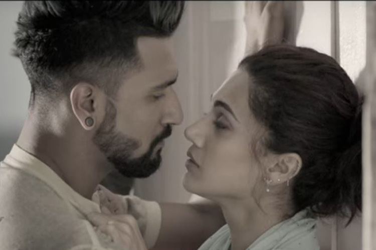 Vicky Kaushal, Taapsee Pannu Vicky Kaushal, Taapsee Pannu- India TV Hindi