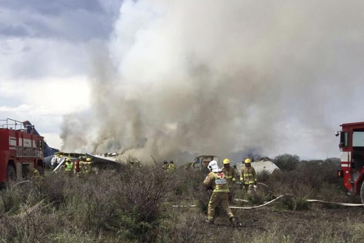nearly 85 injured as Aeromexico plane crashes in... nearly 85 injured as Aeromexico plane crashes in...- India TV Hindi