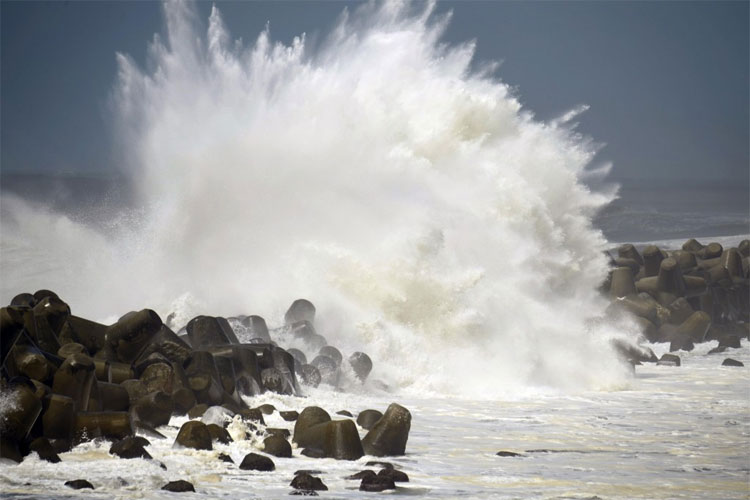 Typhoon Trami causes chaos in Japan as it marches toward mainland | AP Typhoon Trami causes chaos in Japan as it marches toward mainland | AP- India TV Hindi