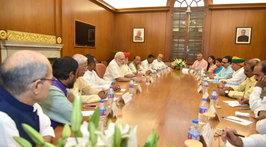 Narendra Modi Meeting with council of ministers (File... Narendra Modi Meeting with council of ministers (File...- India TV Hindi