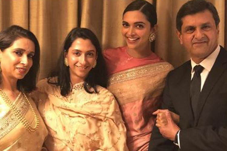 Deepika Padukone with her family Deepika Padukone with her family- India TV Hindi