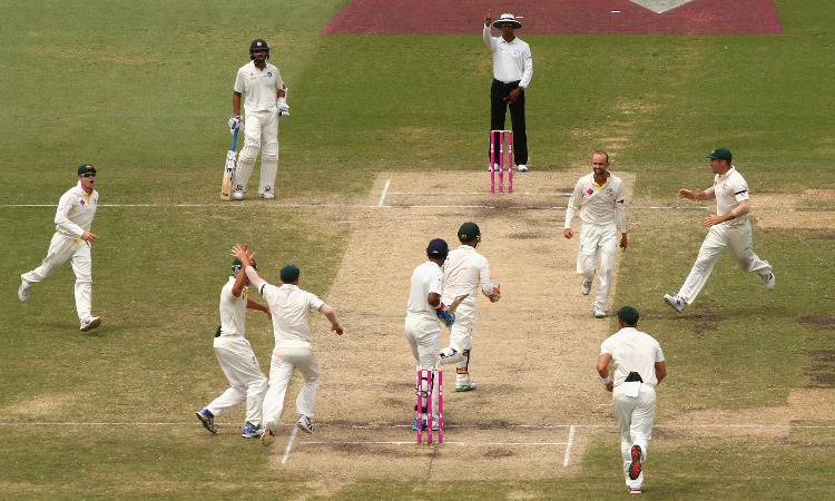 Nathan Lyon celebrates with other team mates Nathan Lyon celebrates with other team mates- India TV Hindi