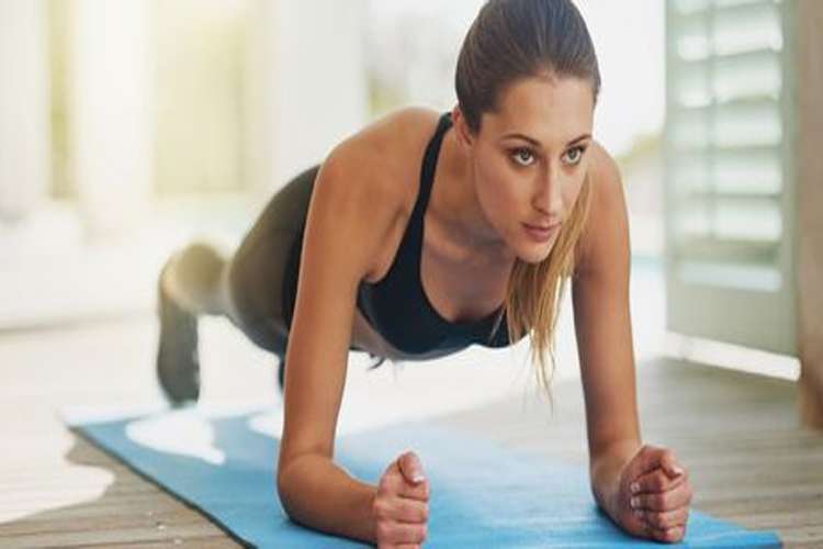 Easy exercises to tone arms Easy exercises to tone arms- India TV Hindi