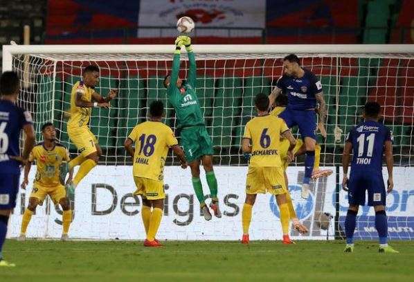 ISL-7 : पहली जीत की तलाश... ISL-7 : पहली जीत की तलाश...- India TV Hindi